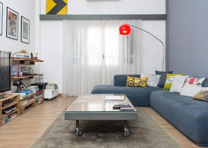 Bright Architect Home In Badawi With Rooftop